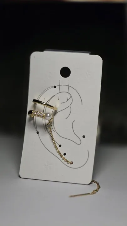 Luna Pearl Chain Ear Cuff